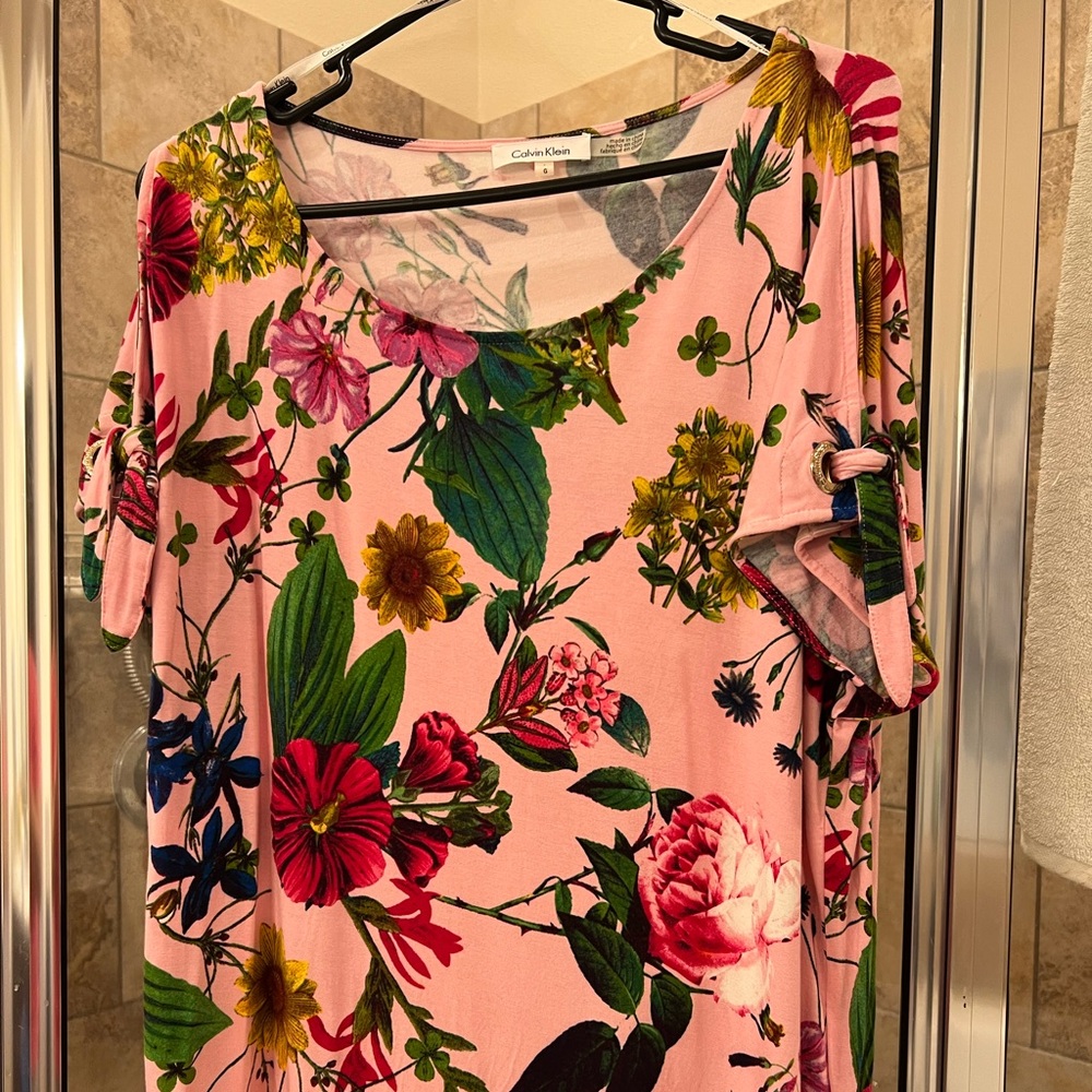 Floral top